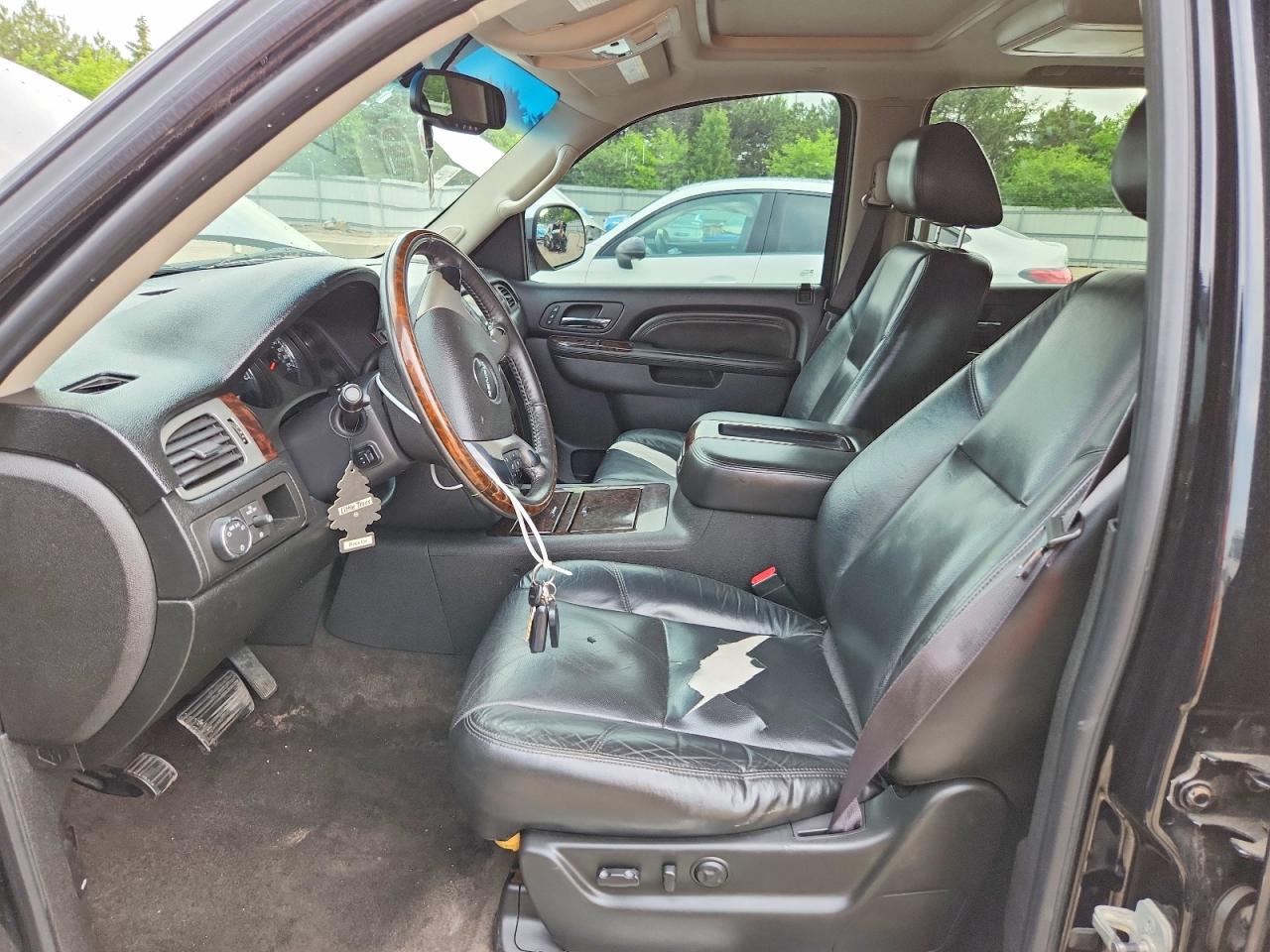 2011 Gmc Yukon Denali Black vin: 1GKS2EEF8BR135422