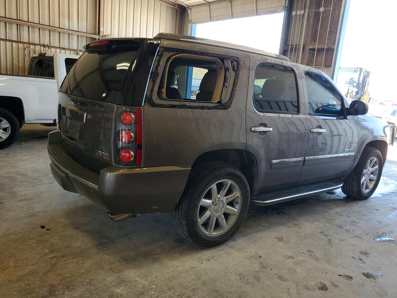 2011 Gmc Yukon Denali Gray vin: 1GKS2EEF8BR198388
