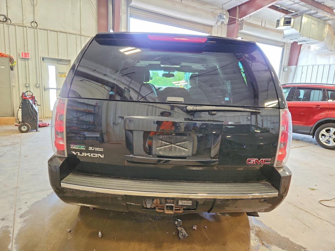 2012 Gmc Yukon Denali Black vin: 1GKS2EEF8CR173914