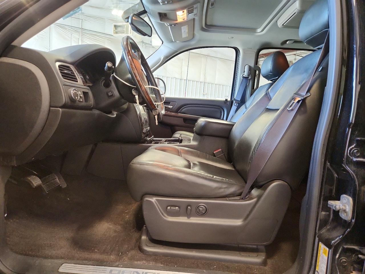 2012 Gmc Yukon Denali Black vin: 1GKS2EEF8CR173914