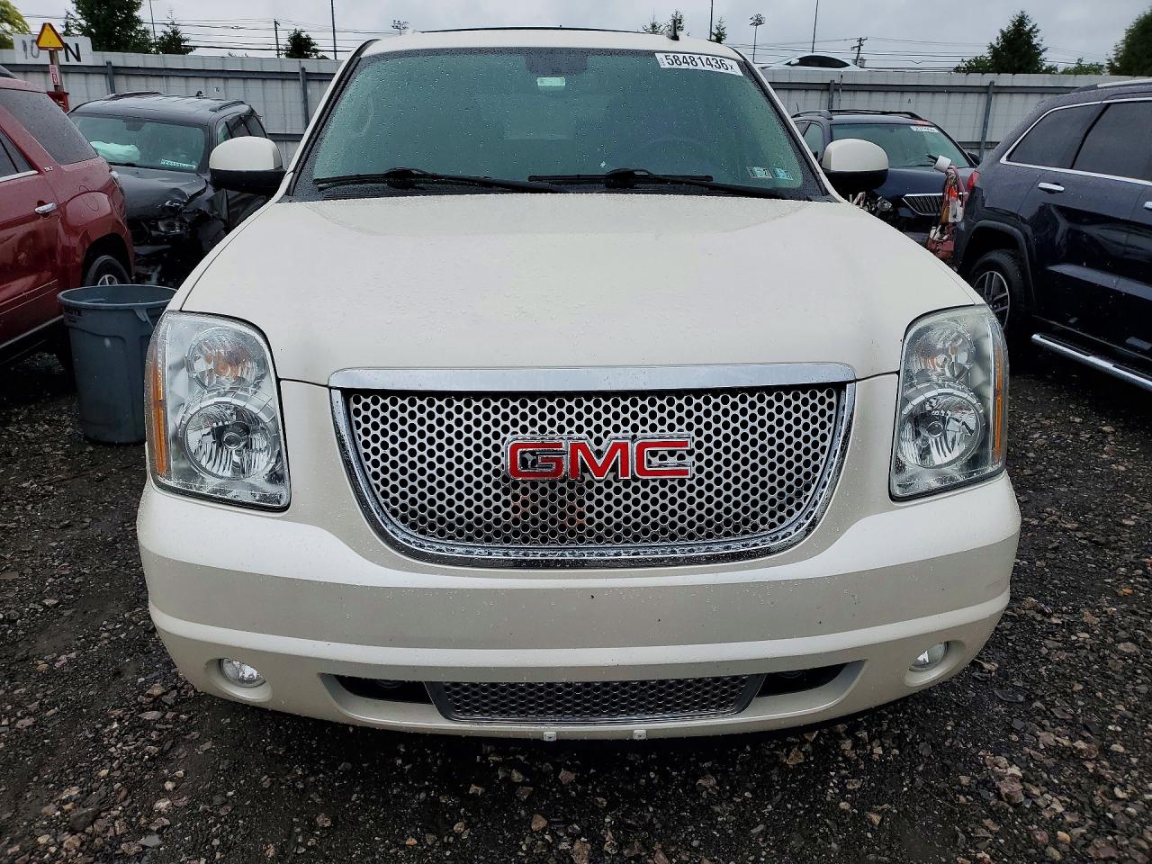 2013 Gmc Yukon Denali White vin: 1GKS2EEF8DR266756
