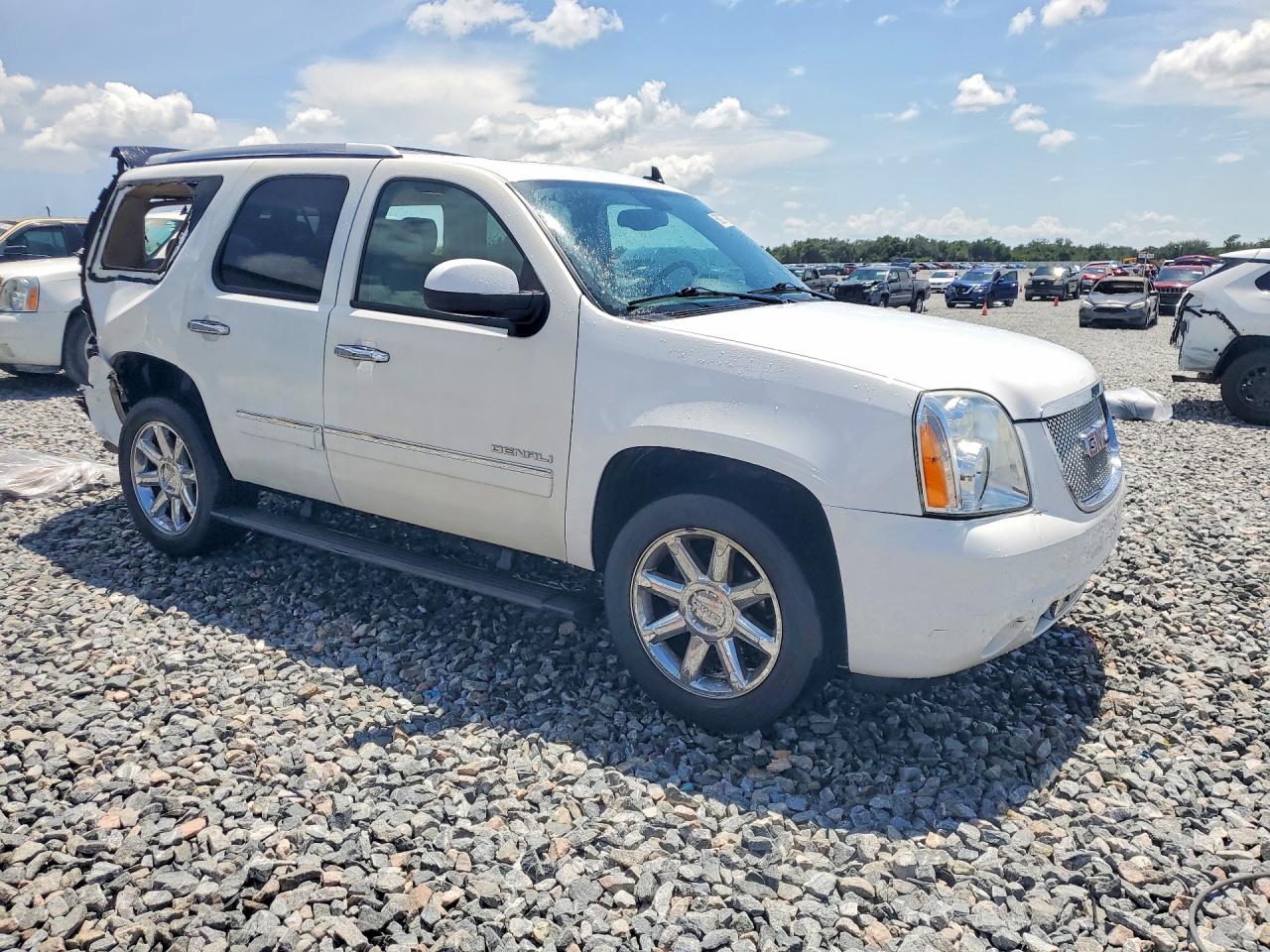 2013 Gmc Yukon Denali Белый vin: 1GKS2EEF8DR326034