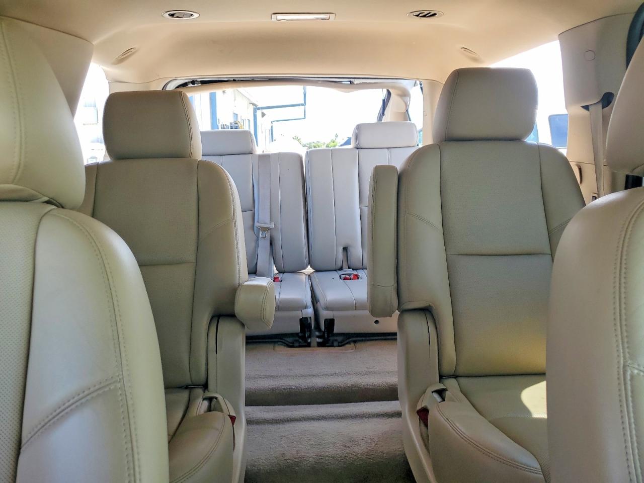 2013 Gmc Yukon Denali Белый vin: 1GKS2EEF8DR326034