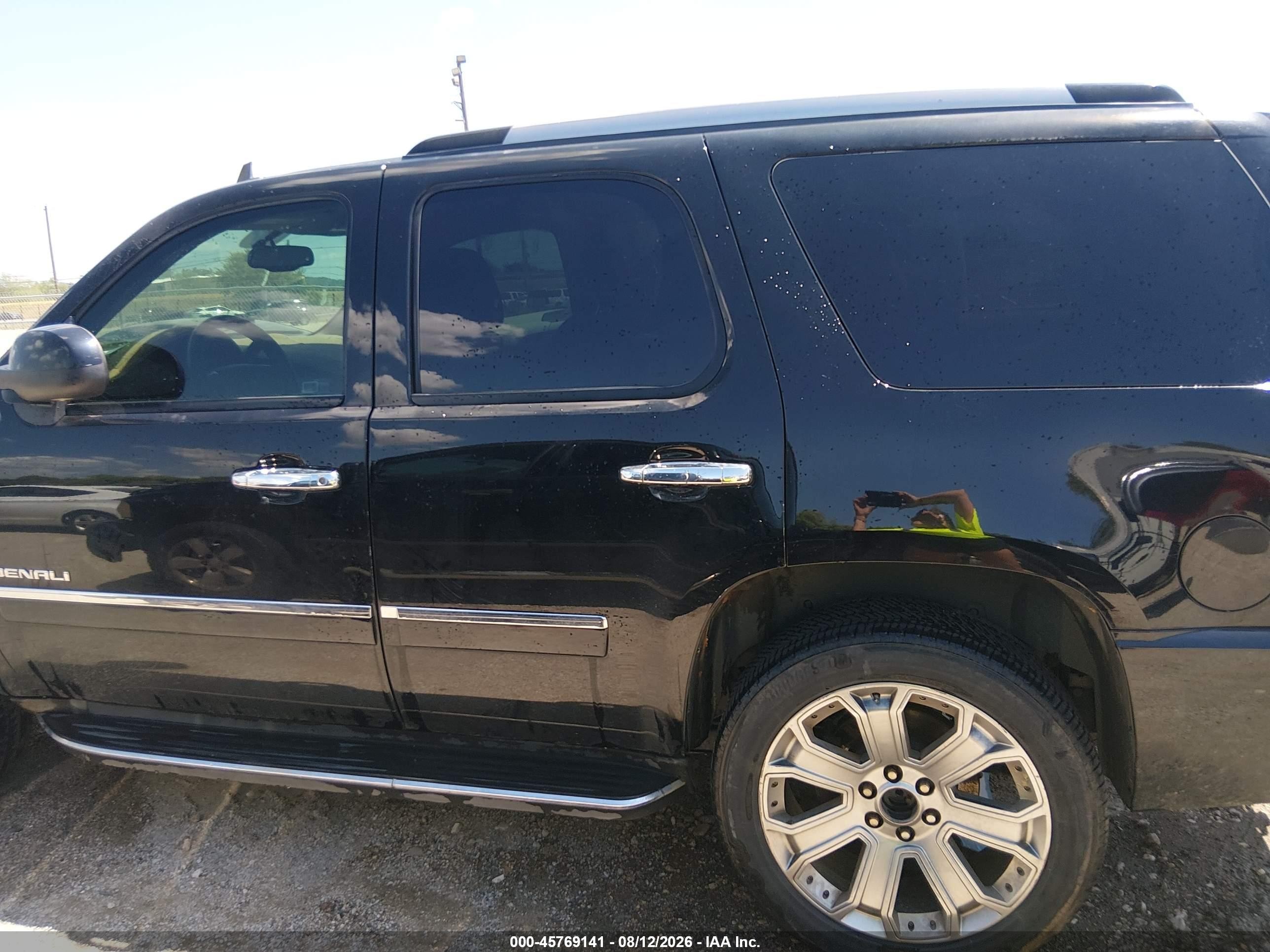 2013 Gmc Yukon Denali Black vin: 1GKS2EEF8DR359227