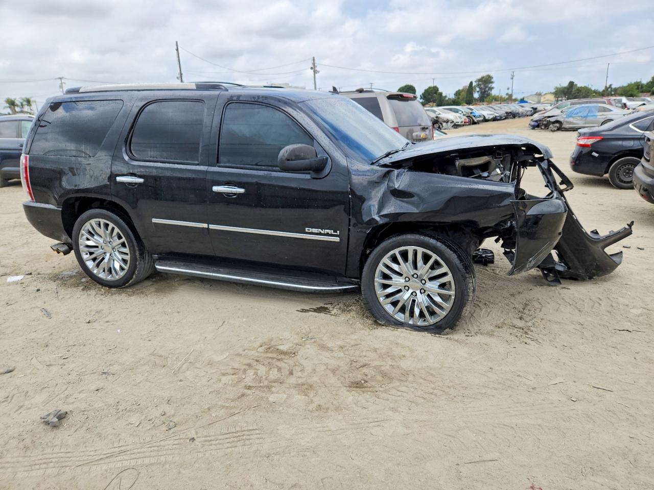 2014 Gmc Yukon Denali Black vin: 1GKS2EEF8ER104773