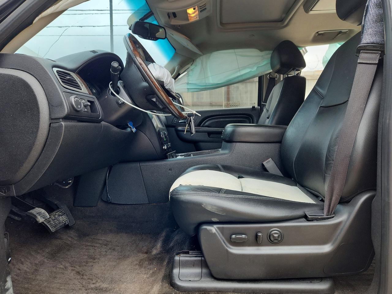2014 Gmc Yukon Denali Black vin: 1GKS2EEF8ER104773