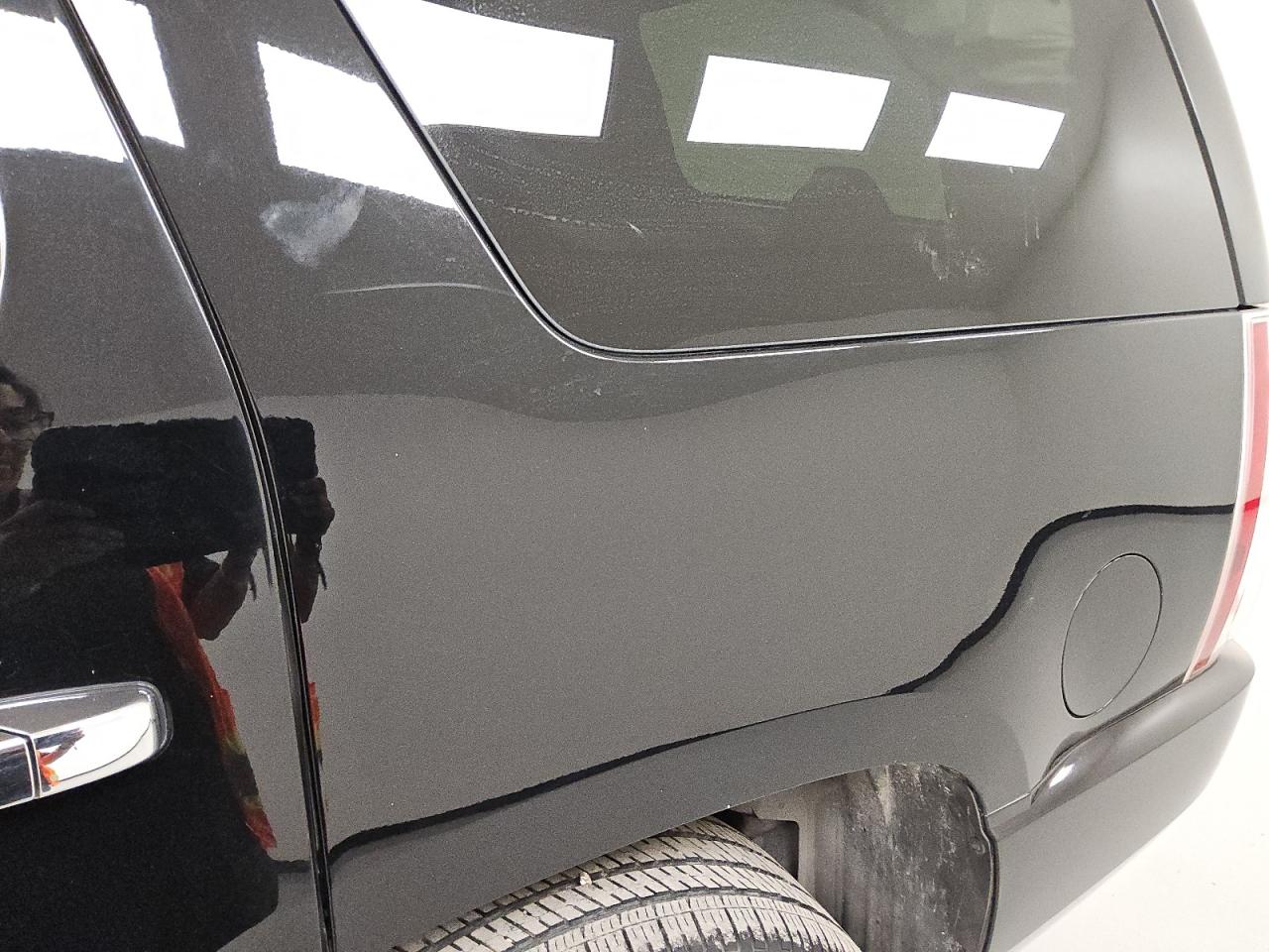 2014 Gmc Yukon Denali Black vin: 1GKS2EEF8ER181448 Damage: Left Qtr Panel, Chipped, 3