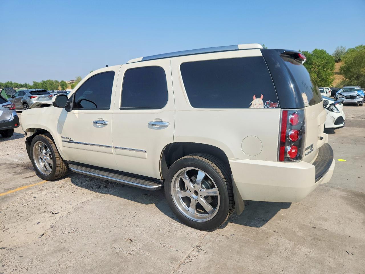 2011 Gmc Yukon Denali White vin: 1GKS2EEF9BR349996