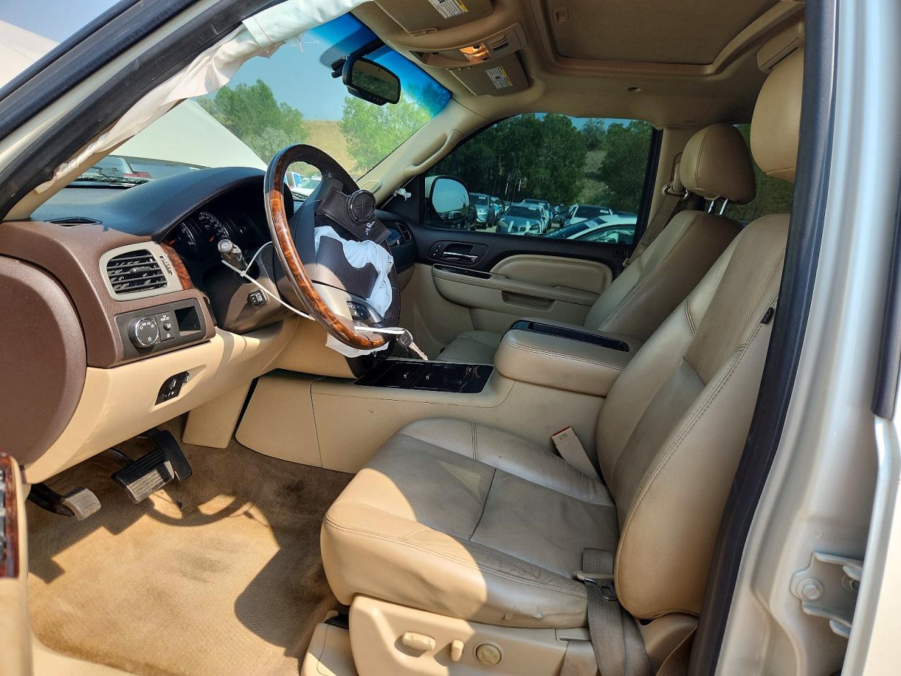 2011 Gmc Yukon Denali White vin: 1GKS2EEF9BR349996