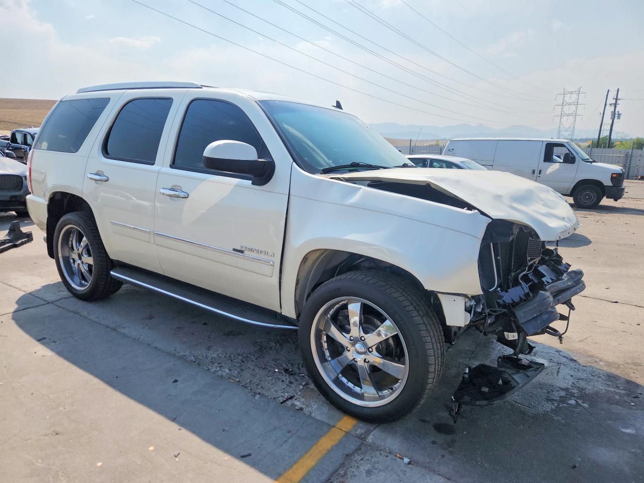 2011 Gmc Yukon Denali White vin: 1GKS2EEF9BR349996