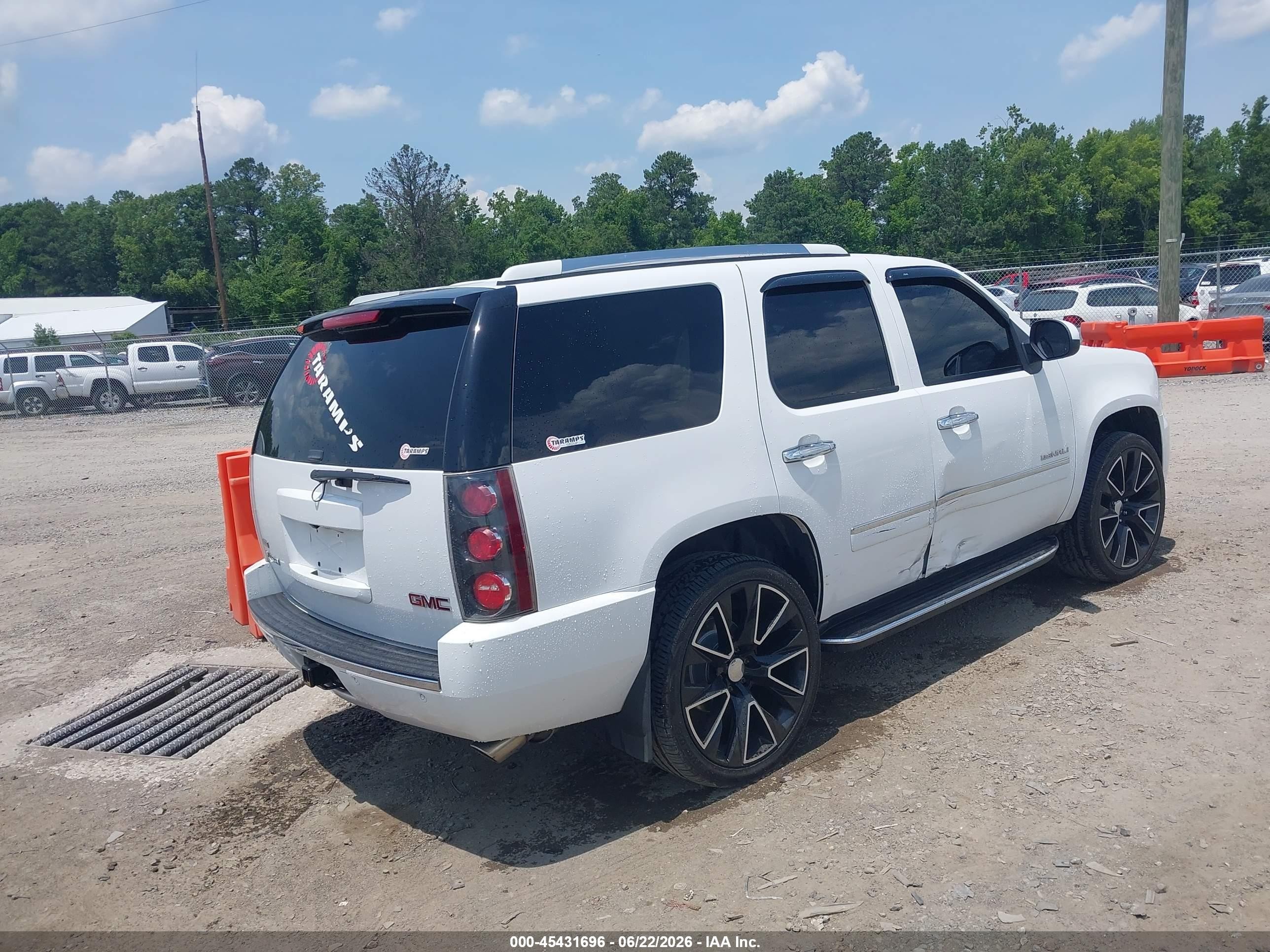 2011 Gmc Yukon Denali Белый vin: 1GKS2EEF9BR386059