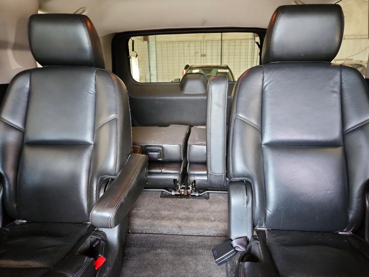 2011 Gmc Yukon Denali Black vin: 1GKS2EEFXBR247087