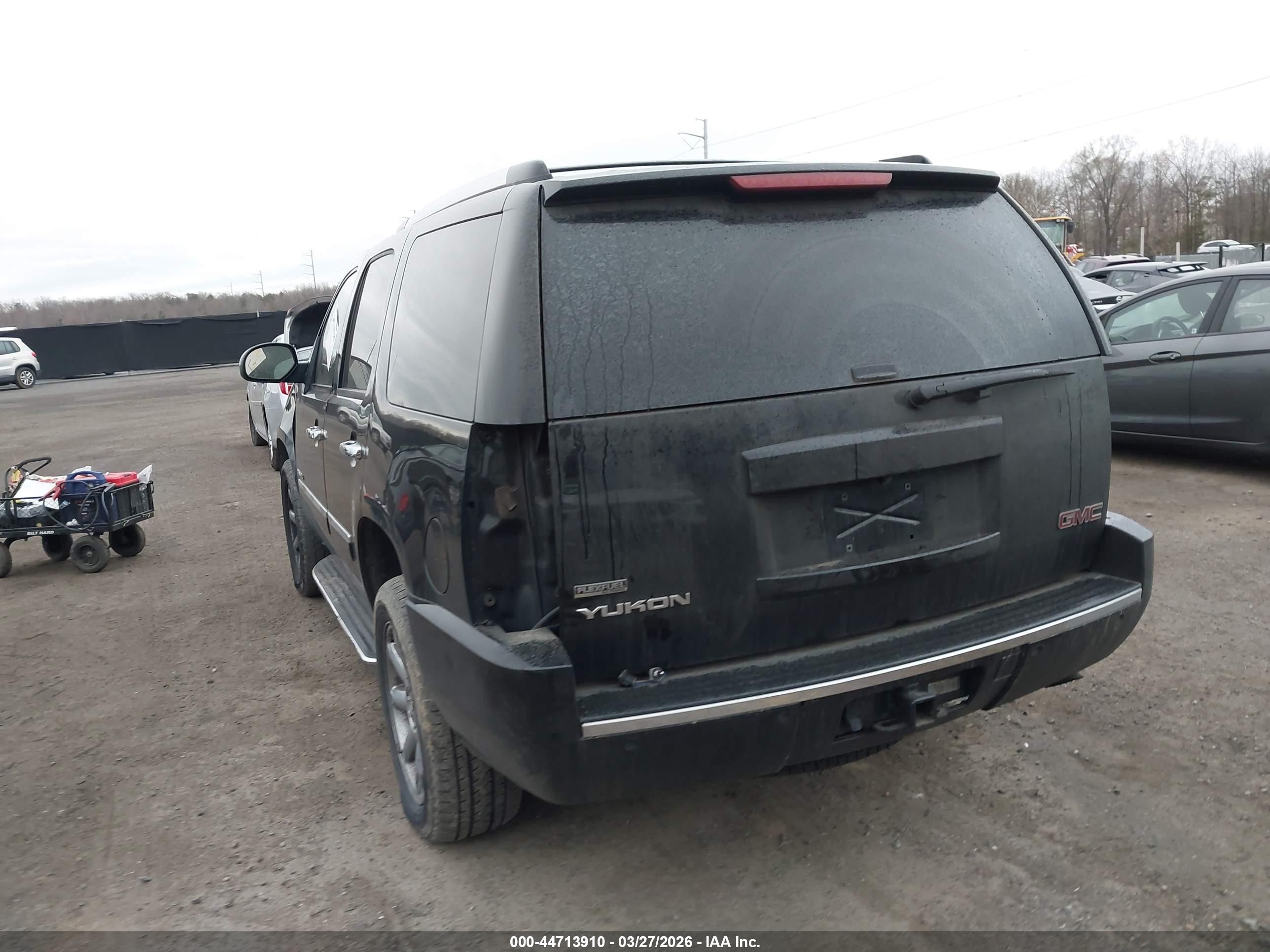 2011 Gmc Yukon Denali Black vin: 1GKS2EEFXBR384806