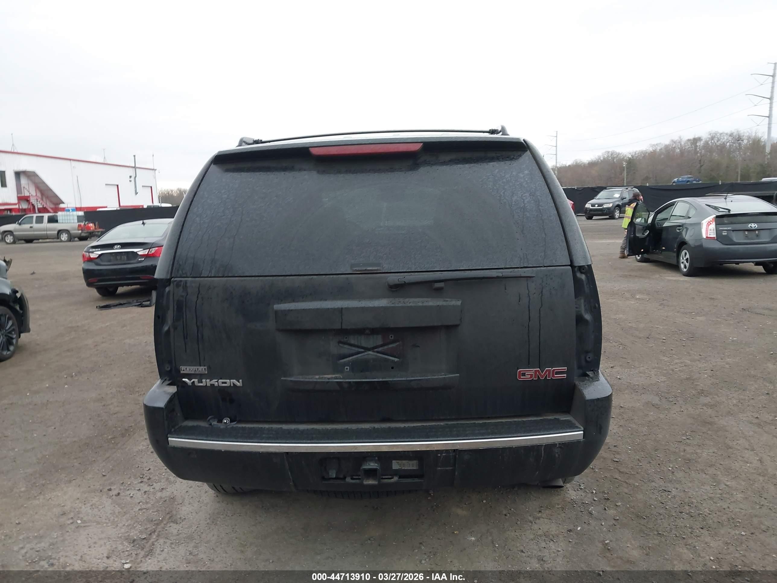 2011 Gmc Yukon Denali Black vin: 1GKS2EEFXBR384806