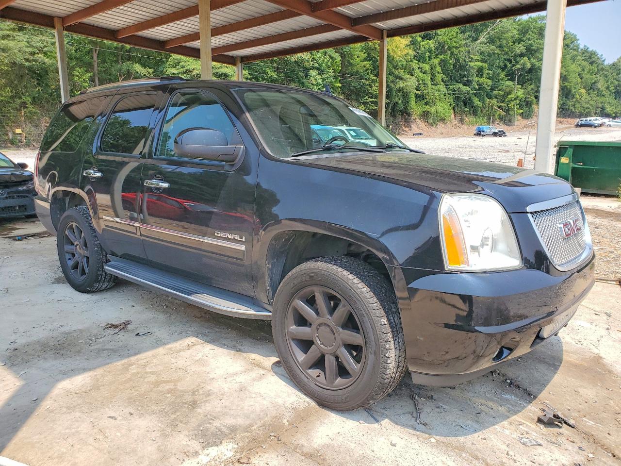 2013 Gmc Yukon Denali Black vin: 1GKS2EEFXDR104093