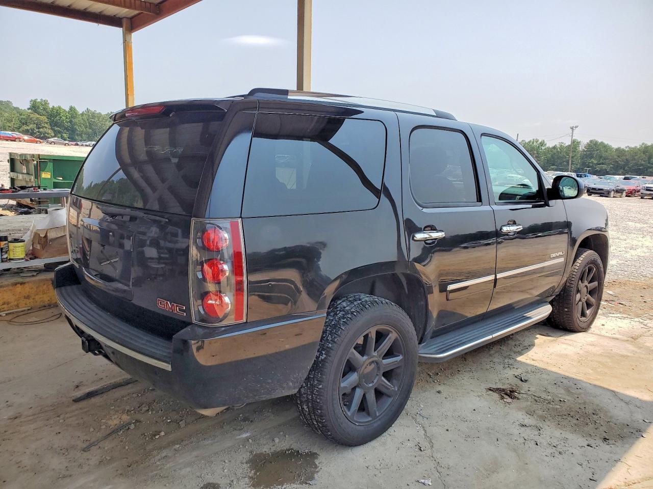 2013 Gmc Yukon Denali Black vin: 1GKS2EEFXDR104093