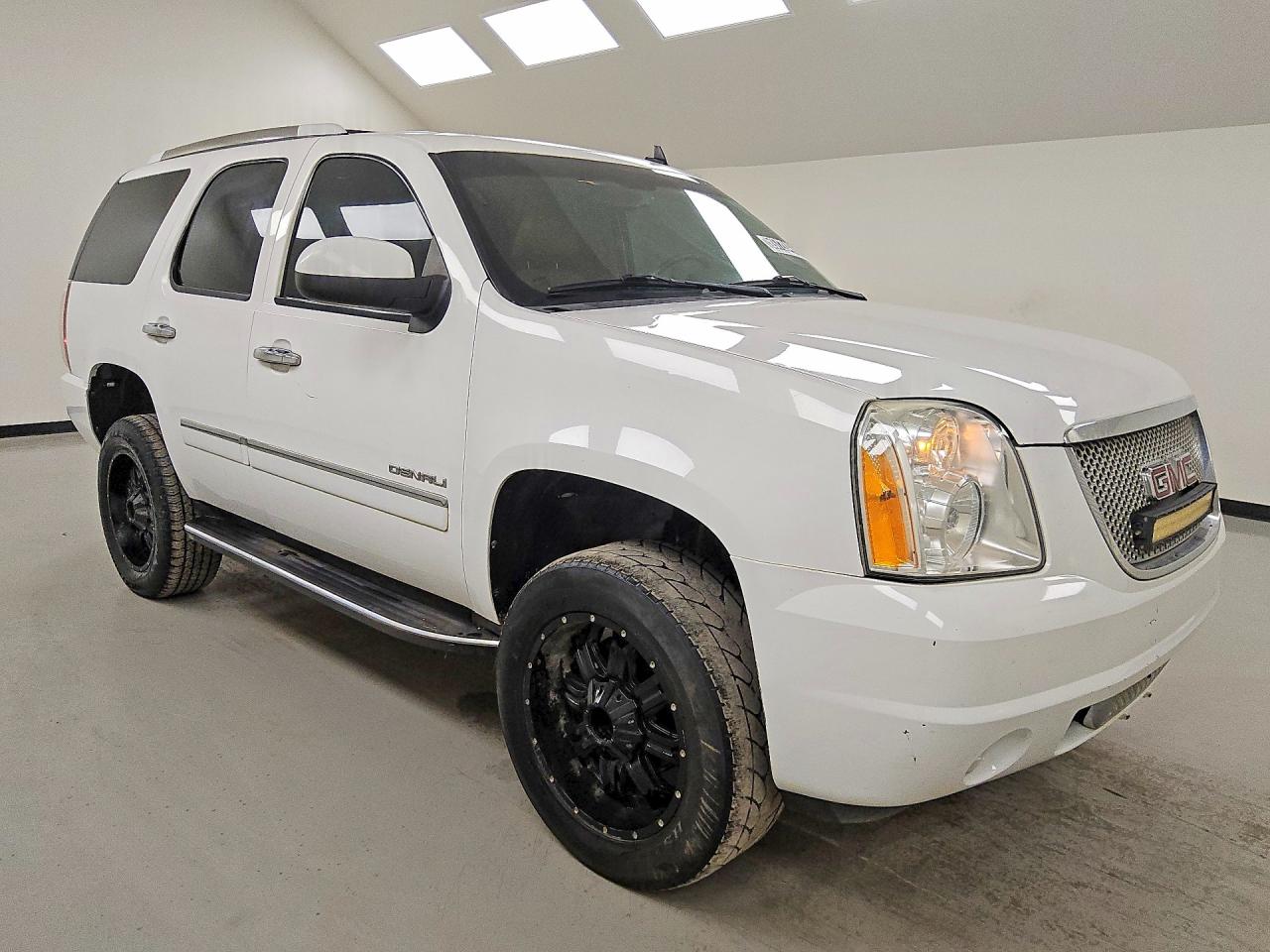2013 Gmc Yukon Denali White vin: 1GKS2EEFXDR300955