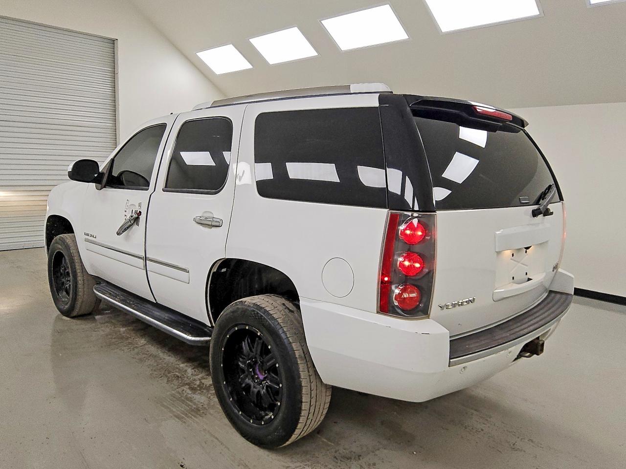 2013 Gmc Yukon Denali White vin: 1GKS2EEFXDR300955