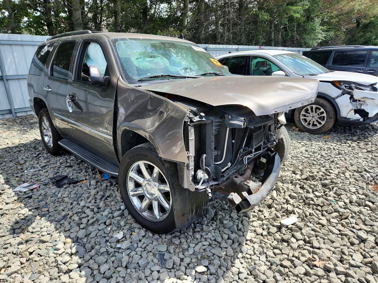 2014 Gmc Yukon Denali Gray vin: 1GKS2EEFXER202767