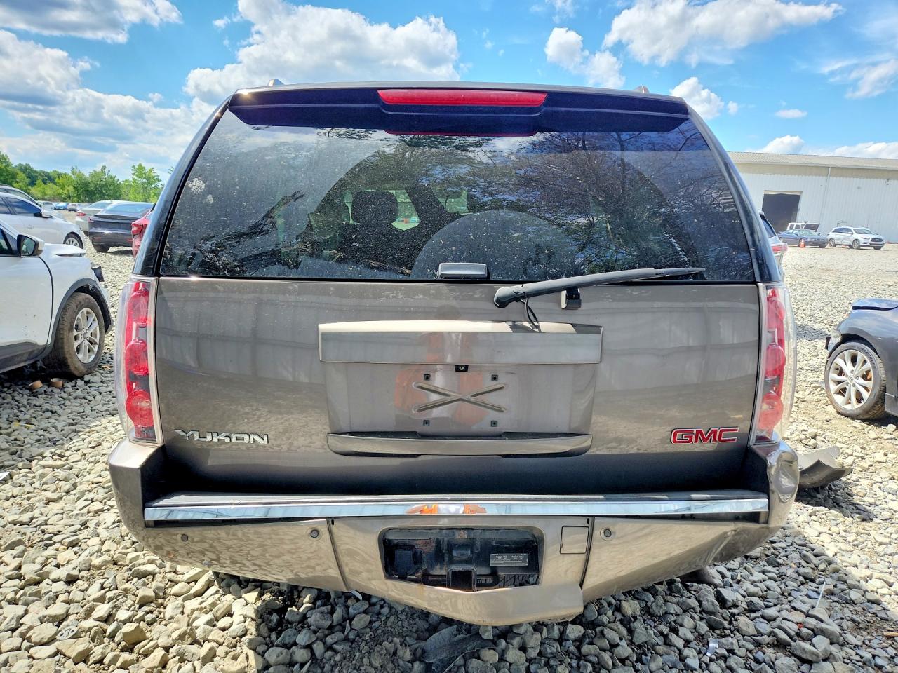 2014 Gmc Yukon Denali Gray vin: 1GKS2EEFXER202767