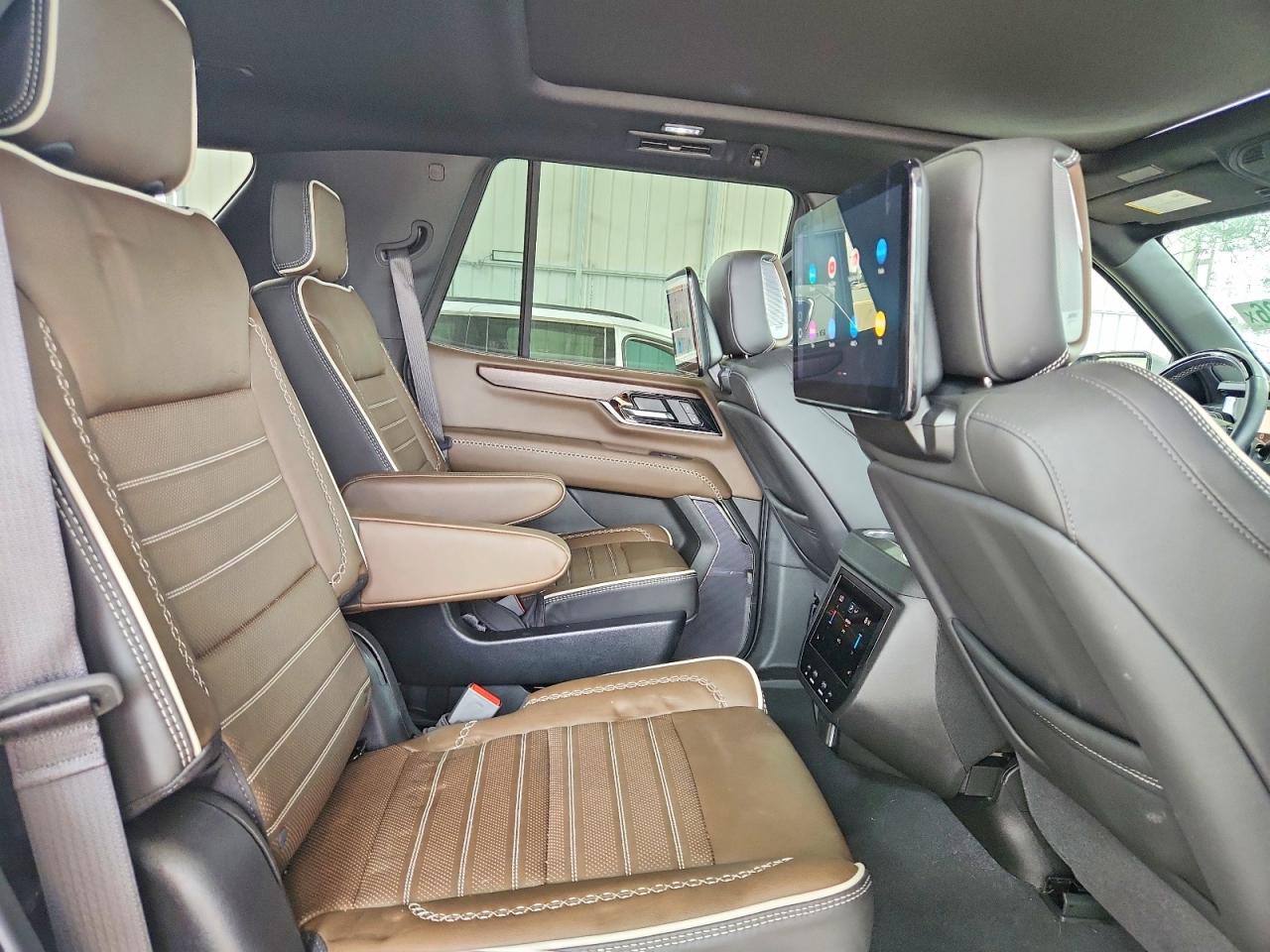 2025 Gmc Yukon Denali Ultimate Gray vin: 1GKS2ERL3SR265477