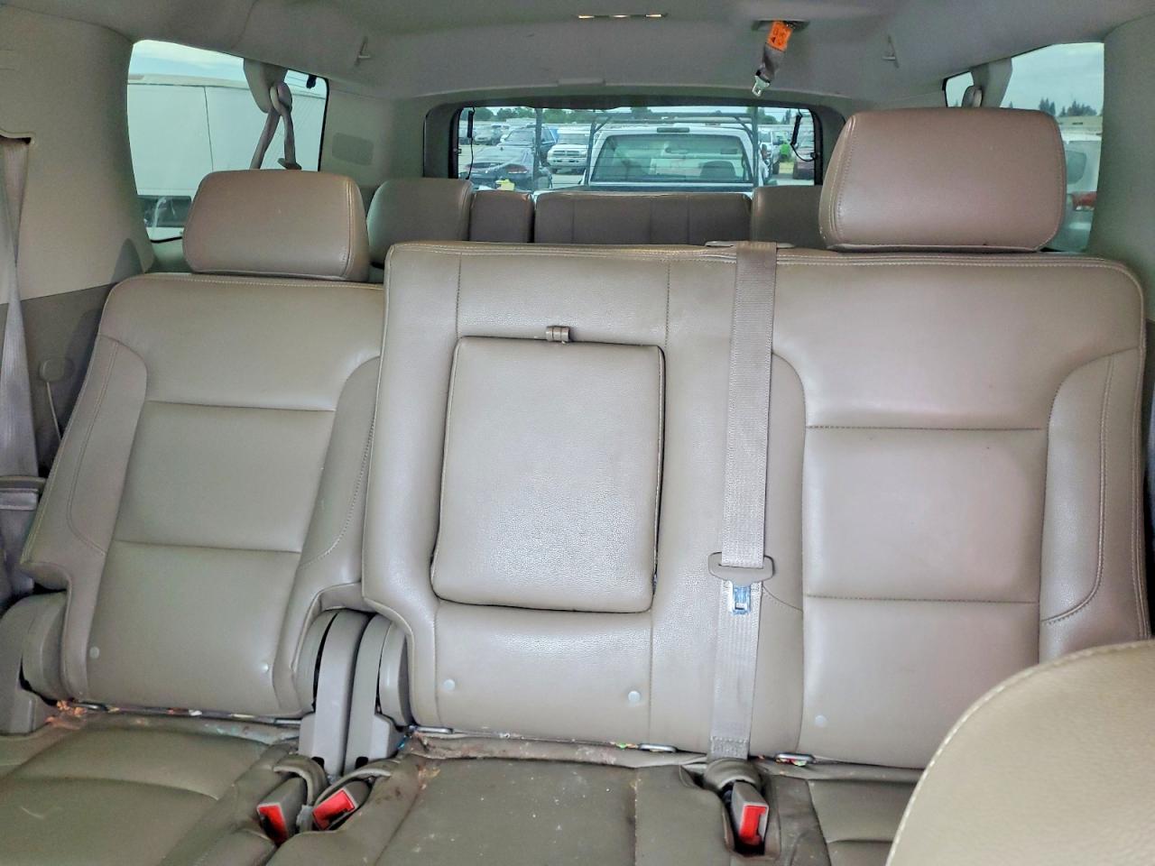 2015 Gmc Yukon Xl K1500 Sle White vin: 1GKS2GECXFR627568