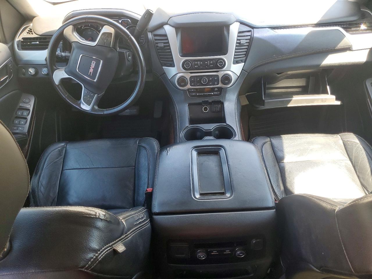 2015 Gmc Yukon Xl K1500 Sle Белый vin: 1GKS2GKC0FR651351