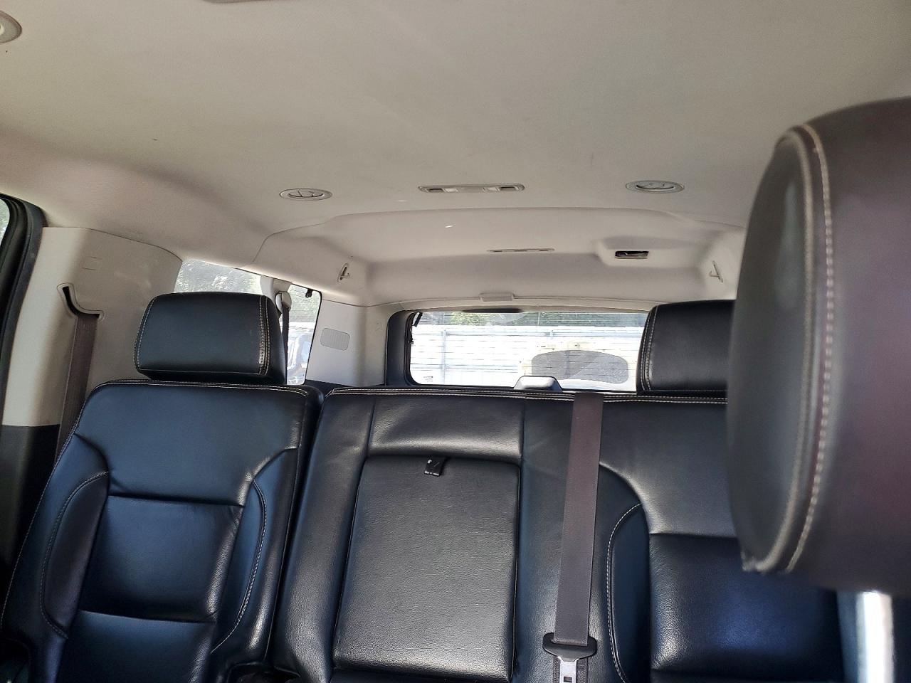 2015 Gmc Yukon Xl K1500 Sle Белый vin: 1GKS2GKC0FR651351