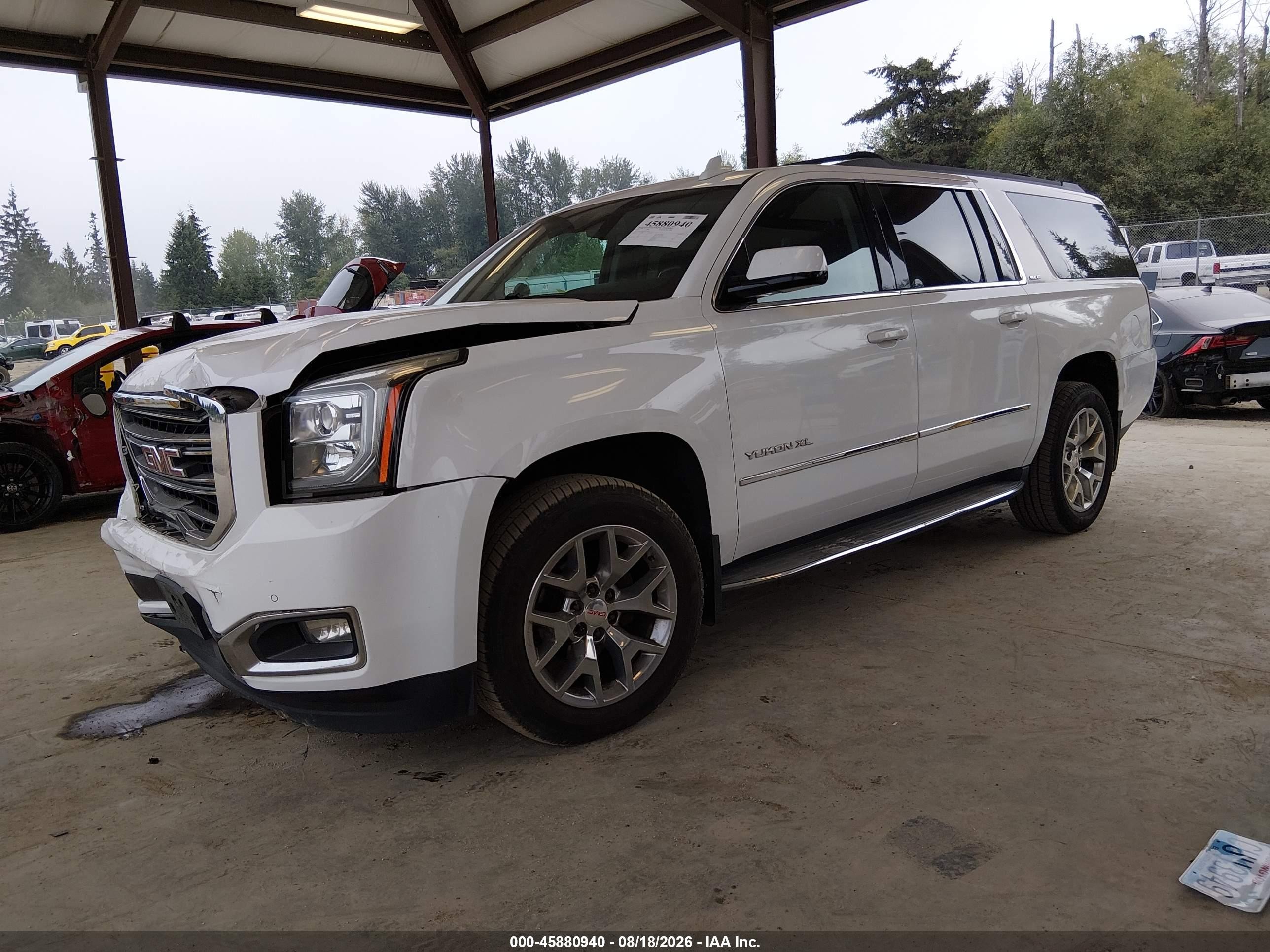 2015 Gmc Yukon Xl 1500 Sle White vin: 1GKS2GKC0FR718627