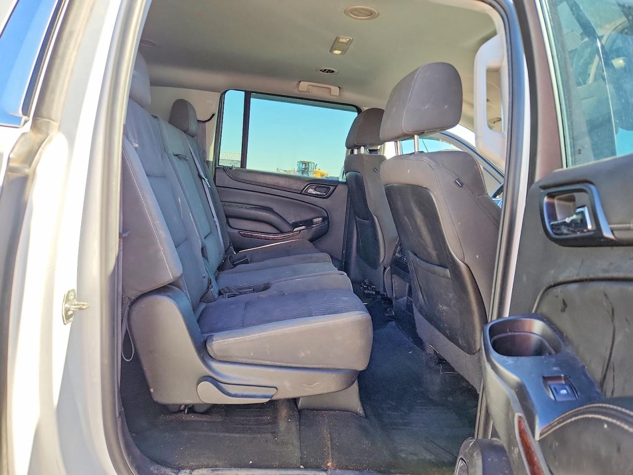 2015 Gmc Yukon Xl K1500 Sle Белый vin: 1GKS2GKC1FR125164