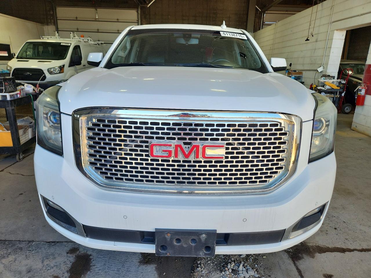 2015 Gmc Yukon Xl K1500 Sle White vin: 1GKS2GKC2FR636138