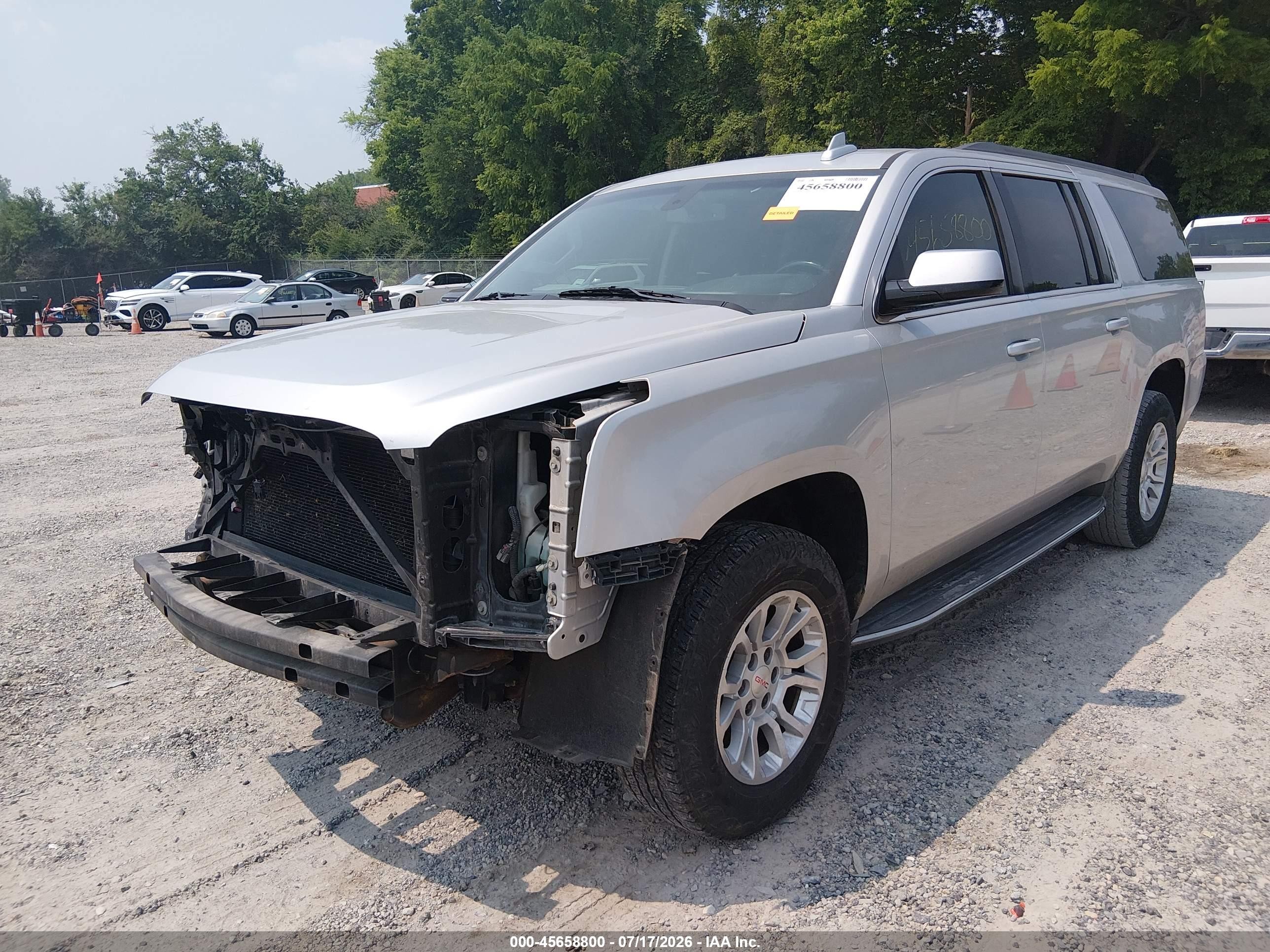 2015 Gmc Yukon Xl 1500 Sle Silver vin: 1GKS2GKC2FR684092