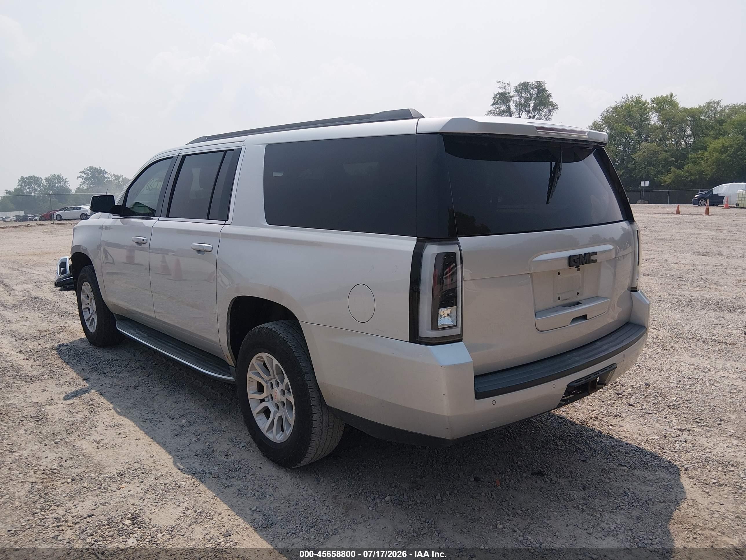 2015 Gmc Yukon Xl 1500 Sle Silver vin: 1GKS2GKC2FR684092