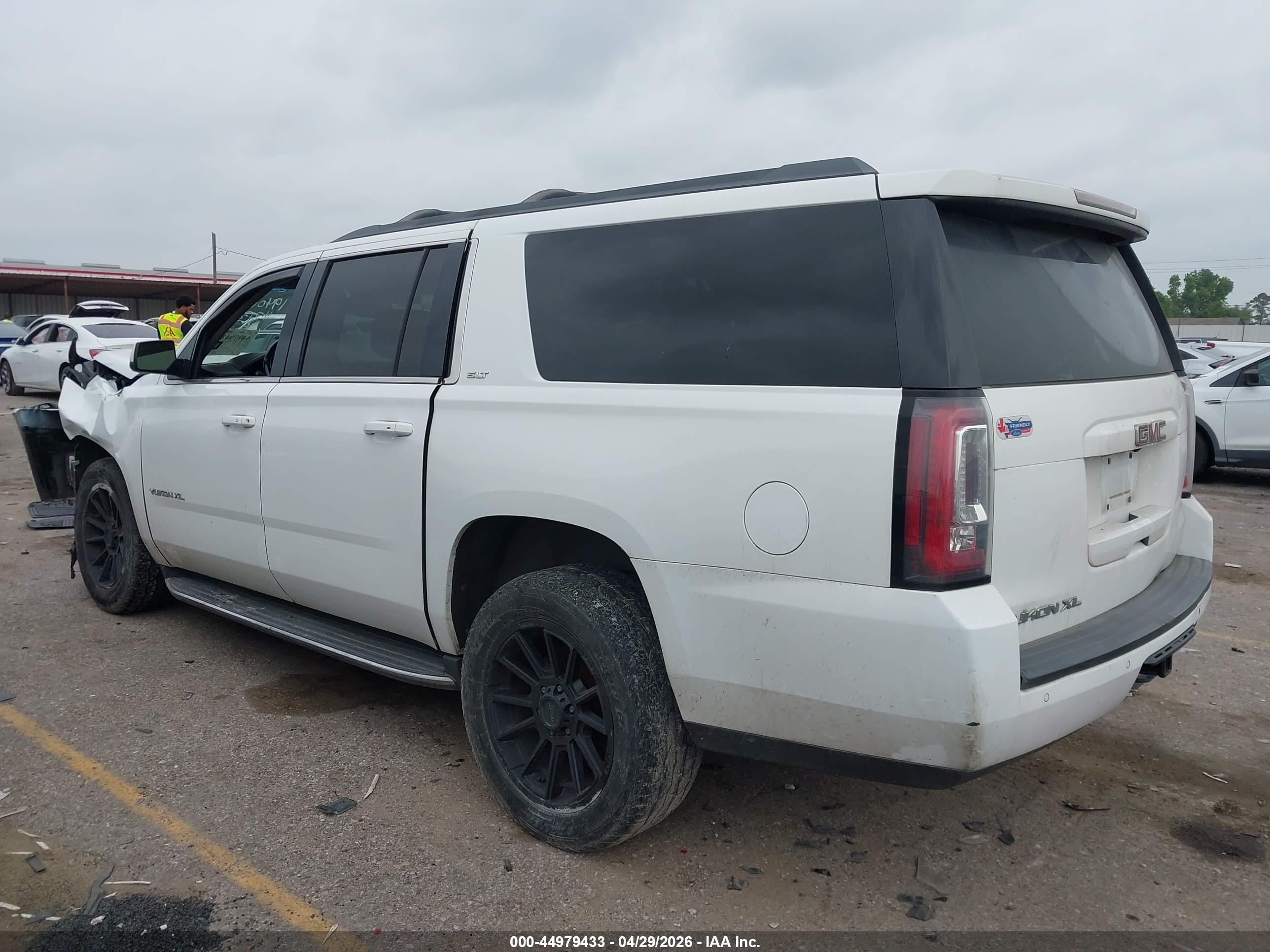 2018 Gmc Yukon Xl Slt White vin: 1GKS2GKC3JR171362