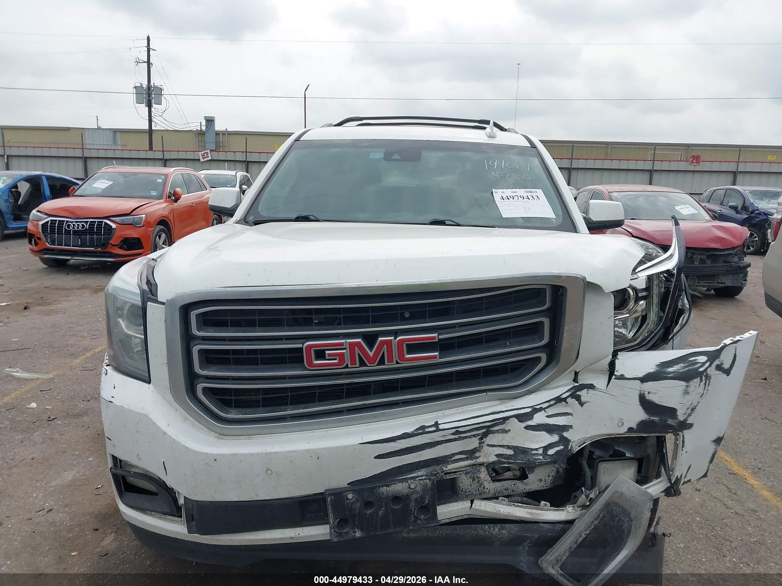 2018 Gmc Yukon Xl Slt White vin: 1GKS2GKC3JR171362