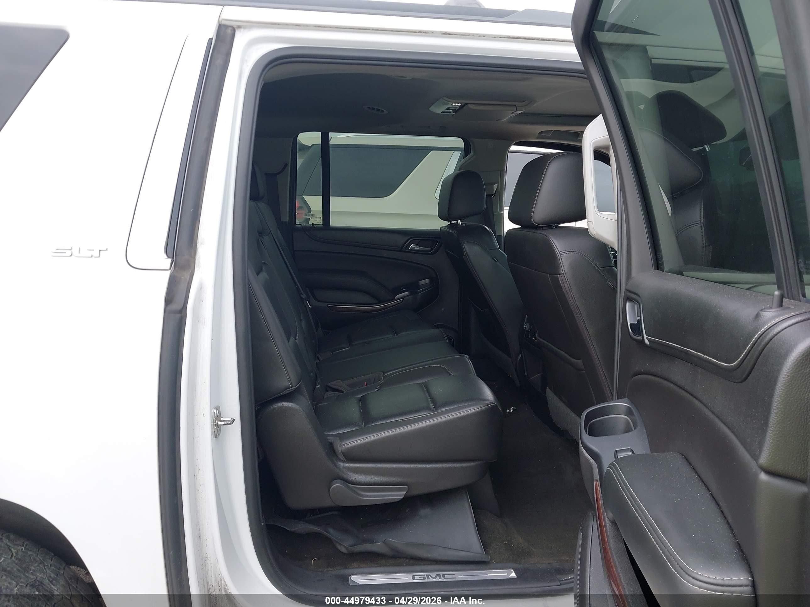 2018 Gmc Yukon Xl Slt White vin: 1GKS2GKC3JR171362