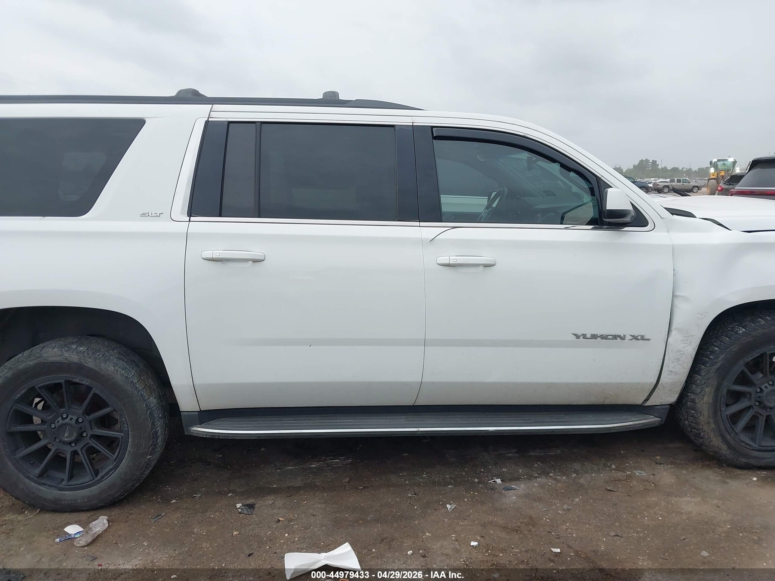 2018 Gmc Yukon Xl Slt White vin: 1GKS2GKC3JR171362