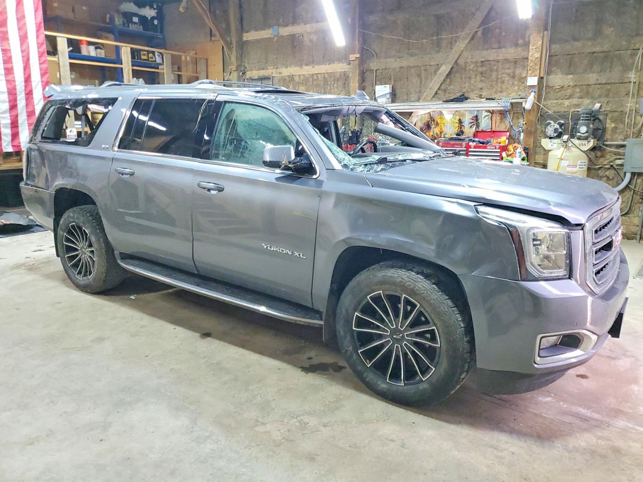 2018 Gmc Yukon Xl K1500 Slt Gray vin: 1GKS2GKC3JR376311