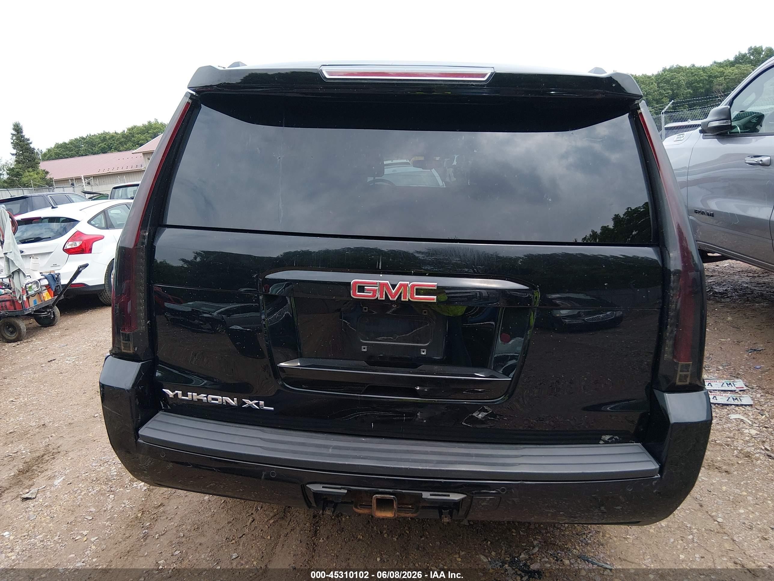 2015 Gmc Yukon Xl 1500 Sle Black vin: 1GKS2GKC4FR154996