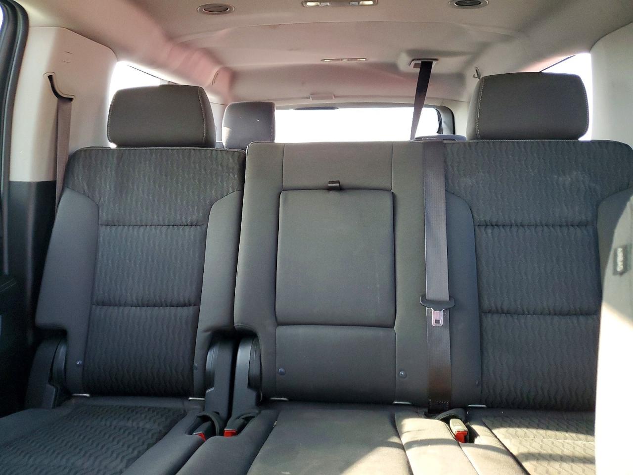 2015 Gmc Yukon Xl K1500 Sle Silver vin: 1GKS2GKC4FR254659