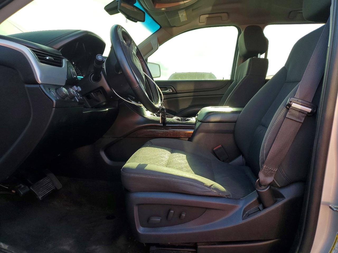 2015 Gmc Yukon Xl K1500 Sle Silver vin: 1GKS2GKC4FR254659