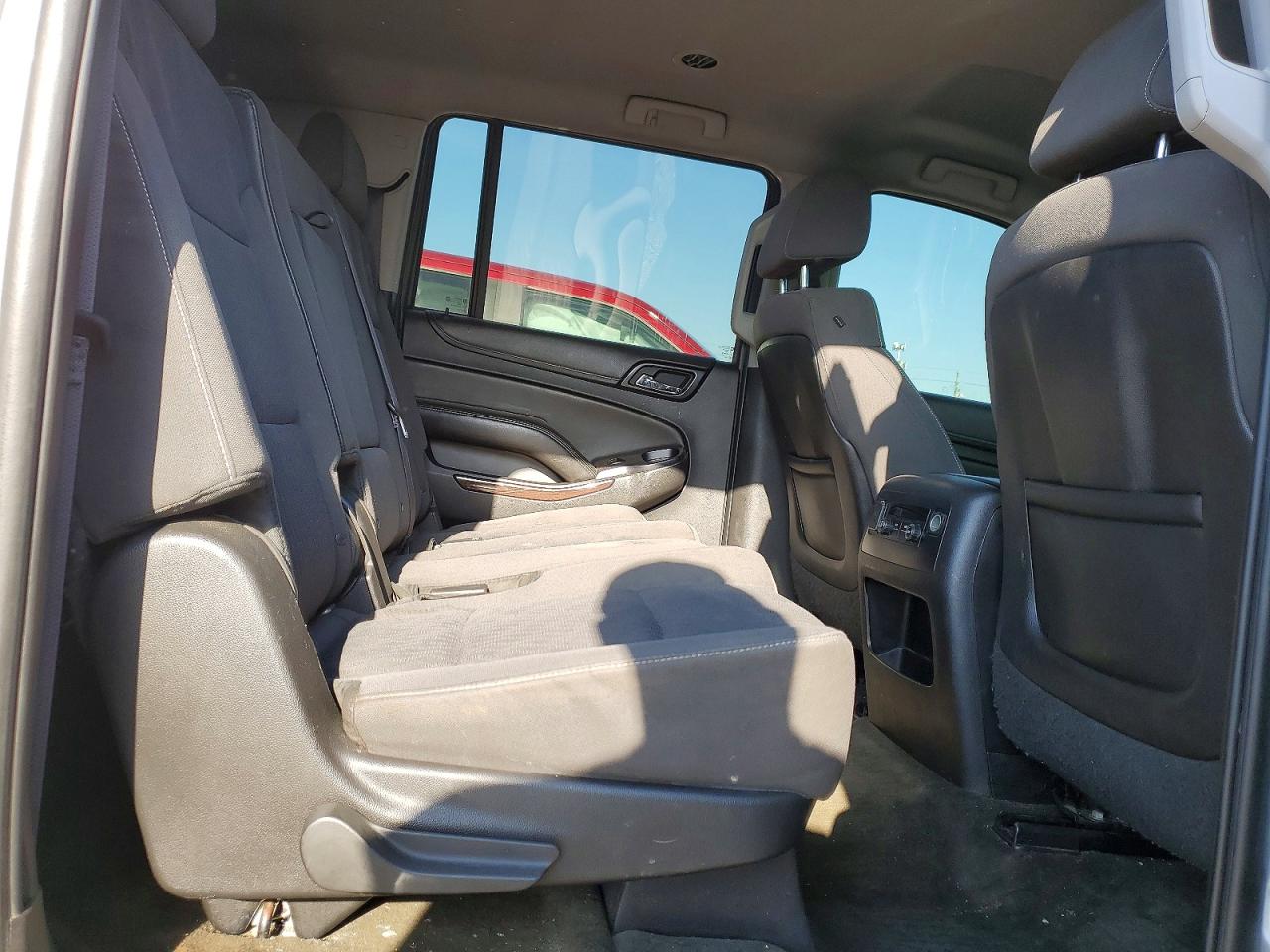 2015 Gmc Yukon Xl K1500 Sle Silver vin: 1GKS2GKC4FR254659
