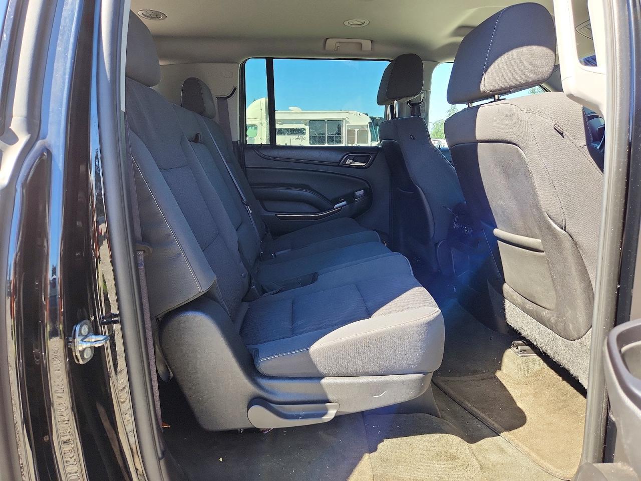 2015 Gmc Yukon Xl K1500 Sle Black vin: 1GKS2GKC6FR502393