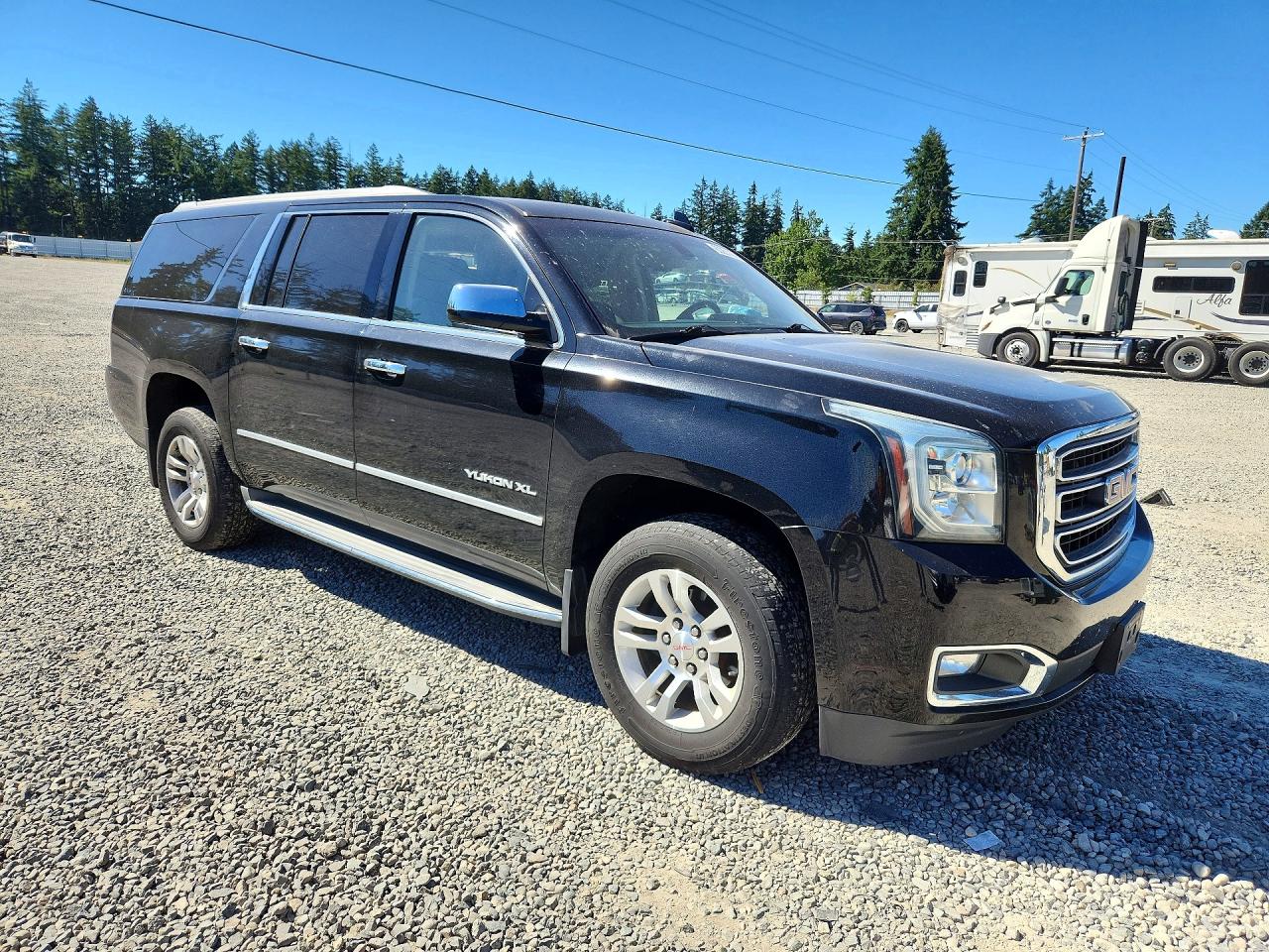 2015 Gmc Yukon Xl K1500 Sle Black vin: 1GKS2GKC6FR502393