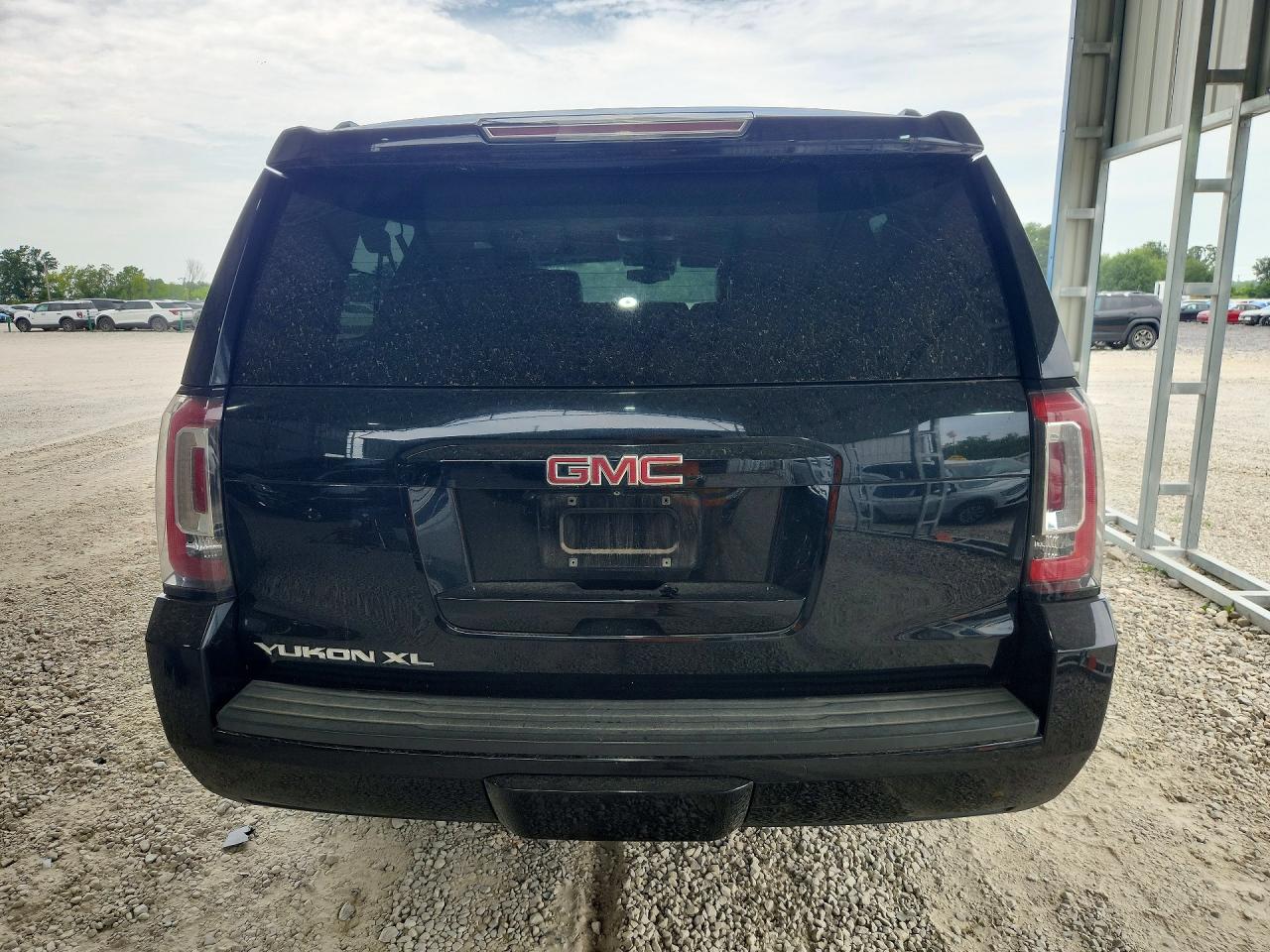 2015 Gmc Yukon Xl K1500 Sle Black vin: 1GKS2GKC7FR228251