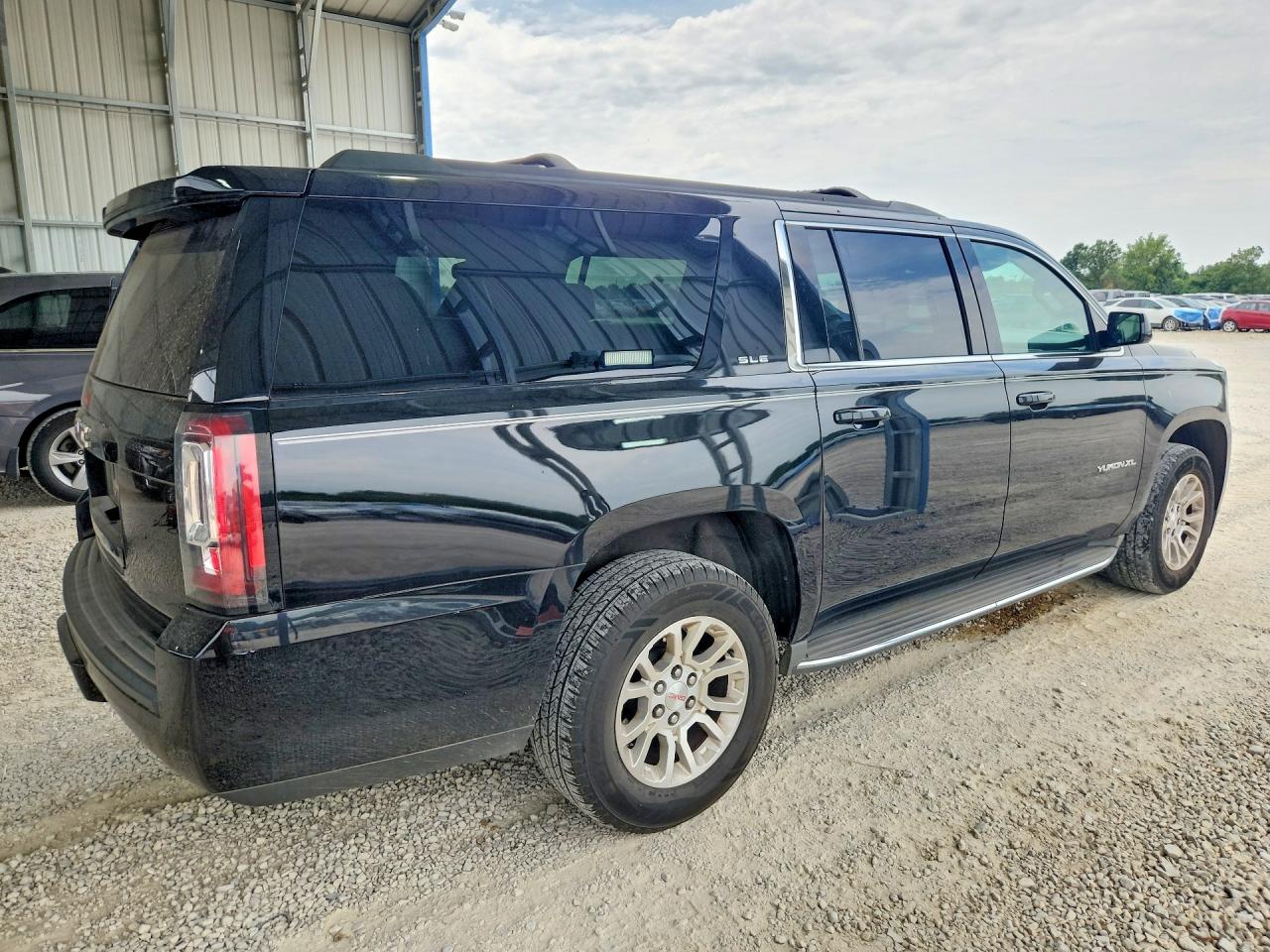 2015 Gmc Yukon Xl K1500 Sle Black vin: 1GKS2GKC7FR228251