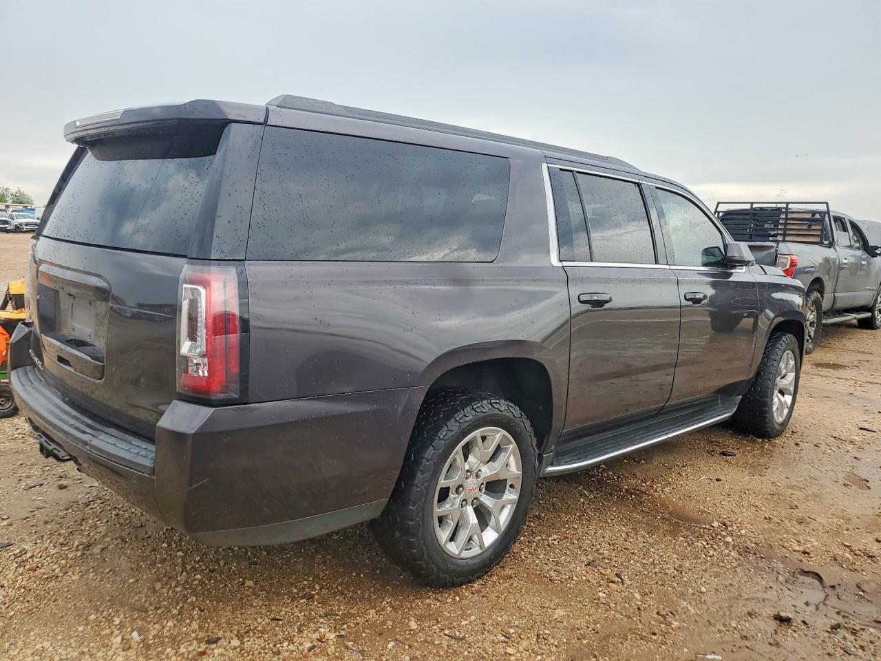 2017 Gmc Yukon Xl K1500 Slt Gray vin: 1GKS2GKC9HR140367