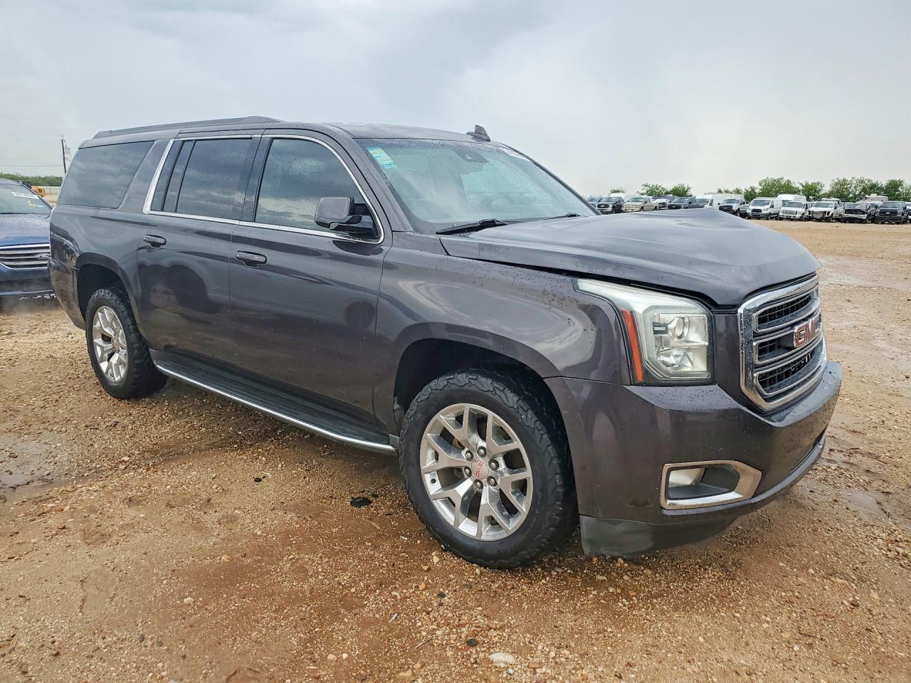 2017 Gmc Yukon Xl K1500 Slt Gray vin: 1GKS2GKC9HR140367