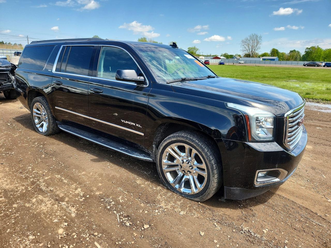 2018 Gmc Yukon Xl K1500 Slt Black vin: 1GKS2GKC9JR215302