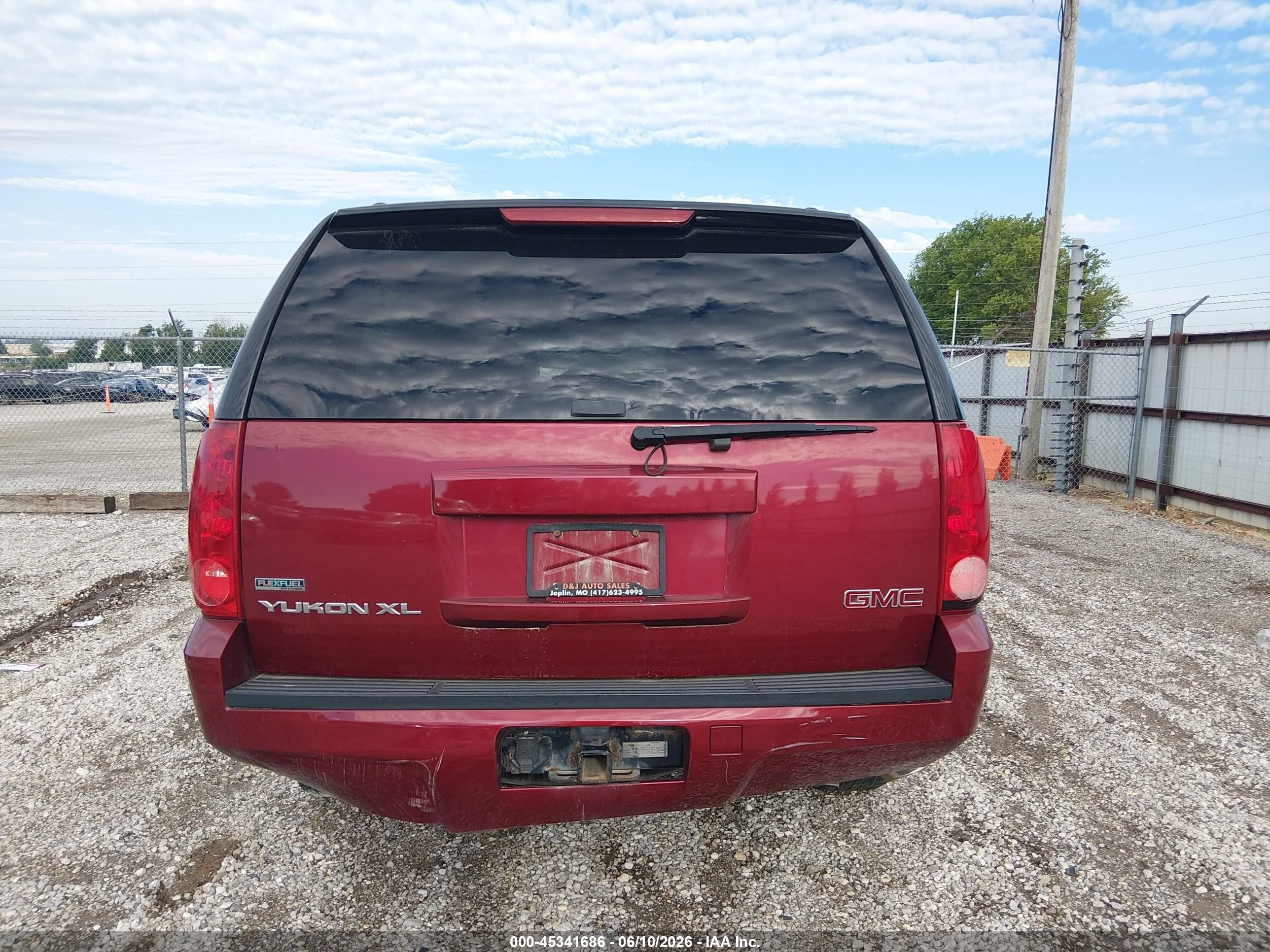 2011 Gmc Yukon Xl 1500 Sle Maroon vin: 1GKS2HE33BR210342